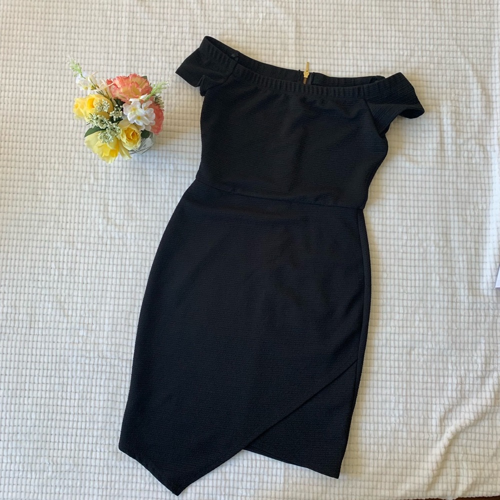 Premier Amour Black Dress 👗 - Picture 2 of 11